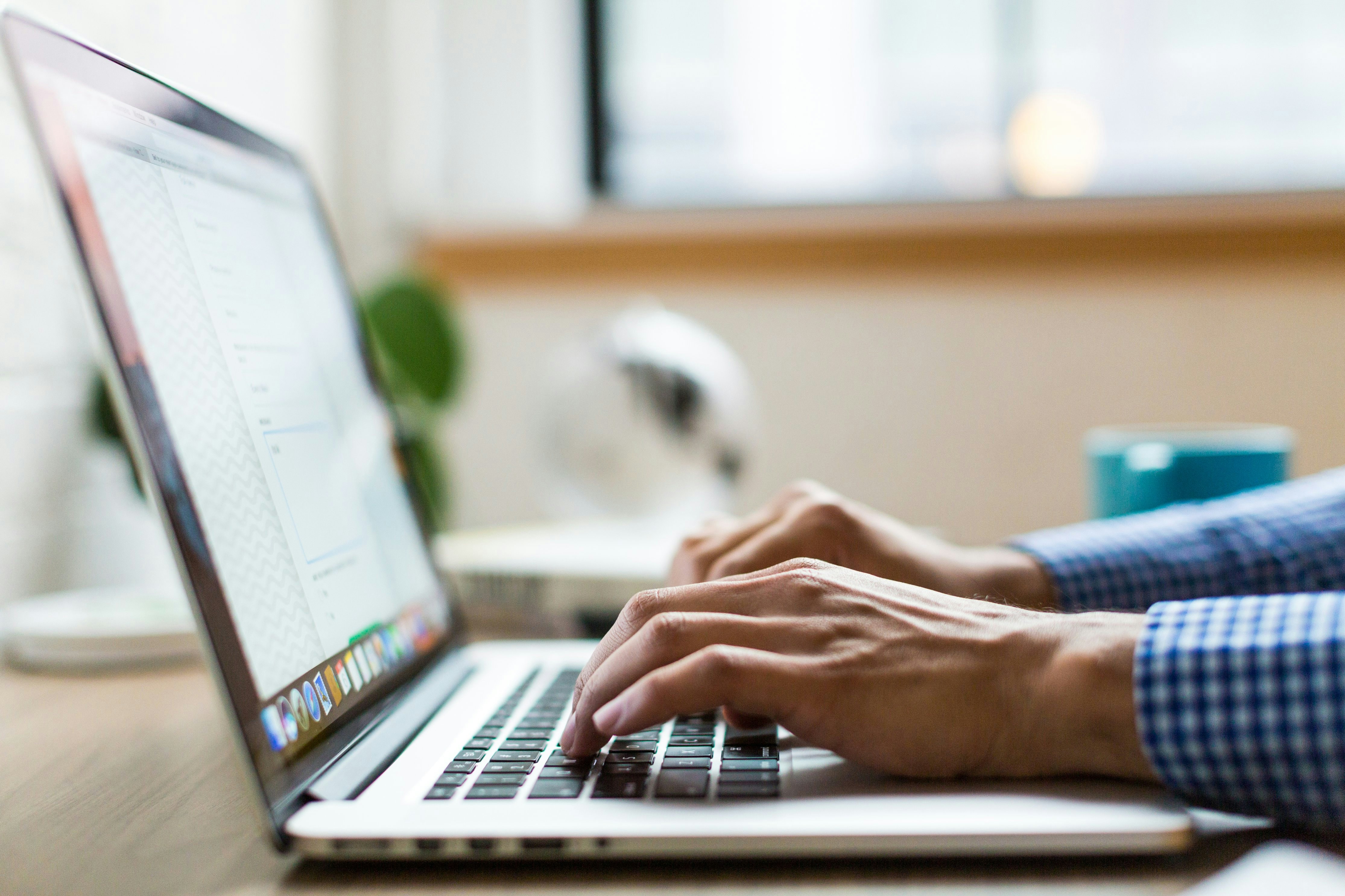 Mengapa Bisnis Anda Butuh Website Profesional